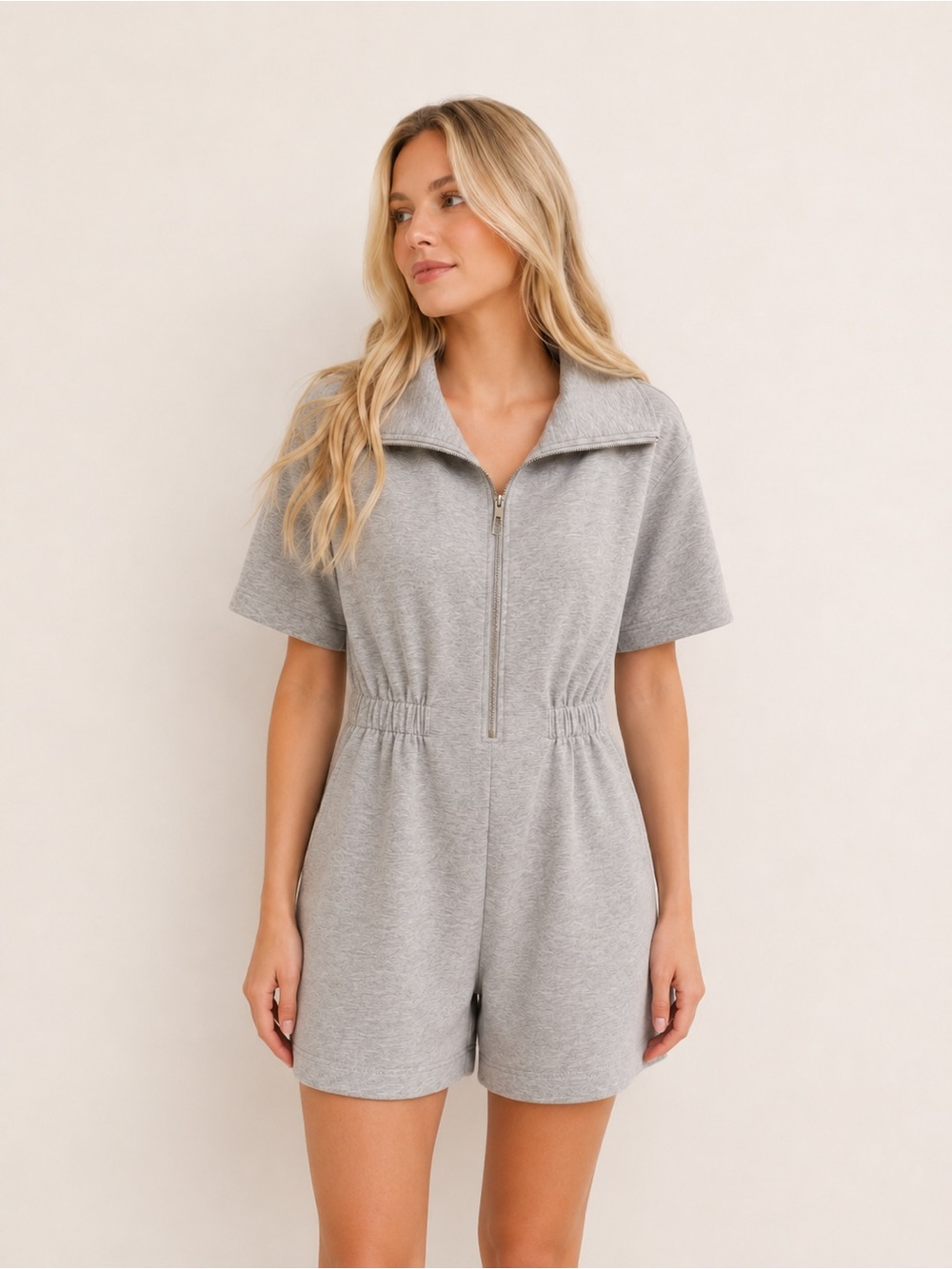 Anrabess Short-Sleeve Half-Zip Romper in Light Gray